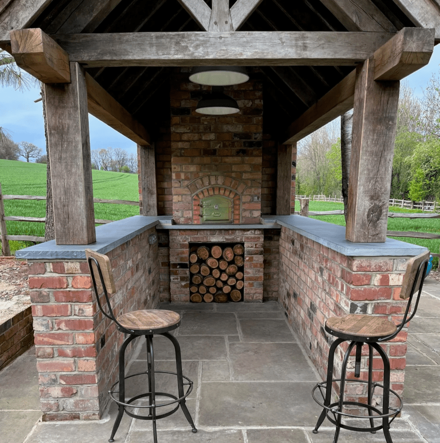 cheshire_reclaimed_wire_cuts log burner bar with seats